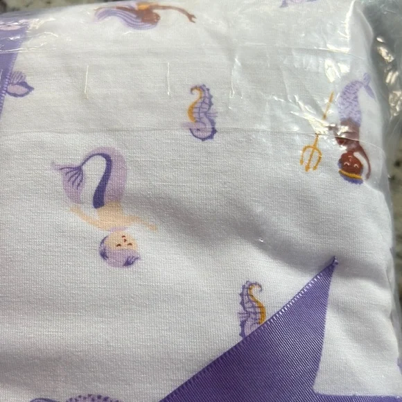 Bubble Baby Mermaid Bamboo Blanket - Picture 5 of 7